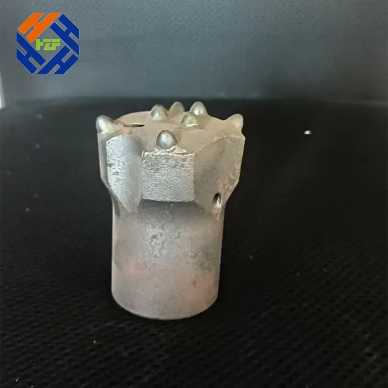 Uolienų gręžimo mygtuko antgalis